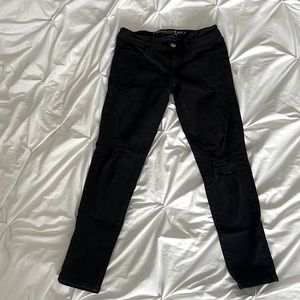 American Eagle Super Stretch X Black Distressed Jegging Size 6